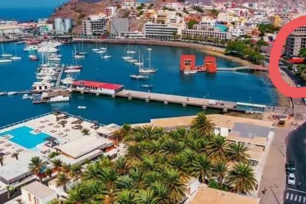 Lovely Apartment In Mindelo City Center エクステリア 写真